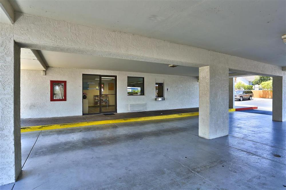 Phoenix Inn Exterior photo